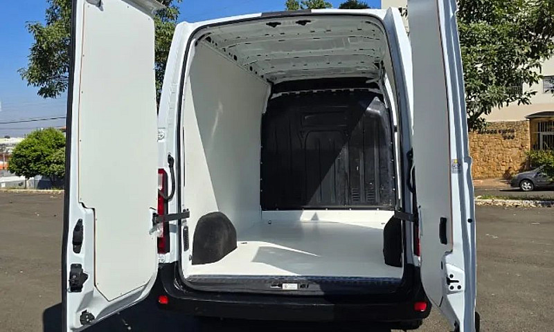 2020 Renault Master ...