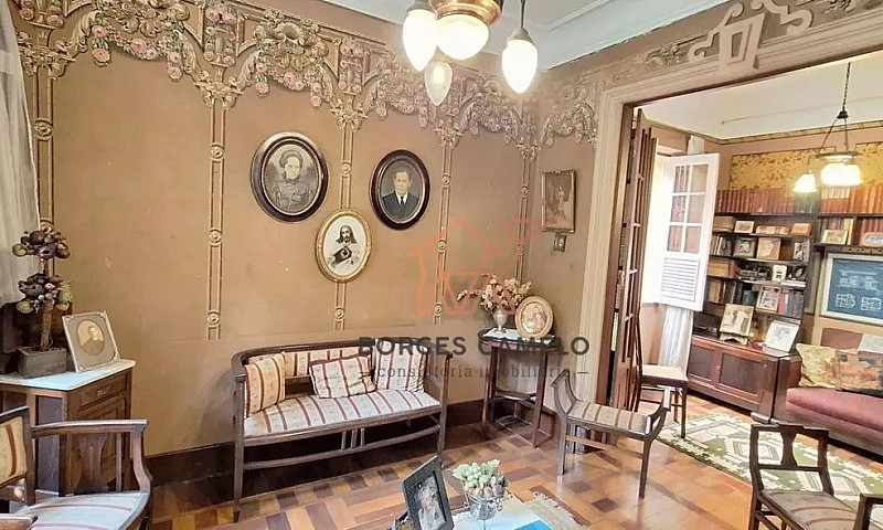 Casa Com 6 Dormitóri...