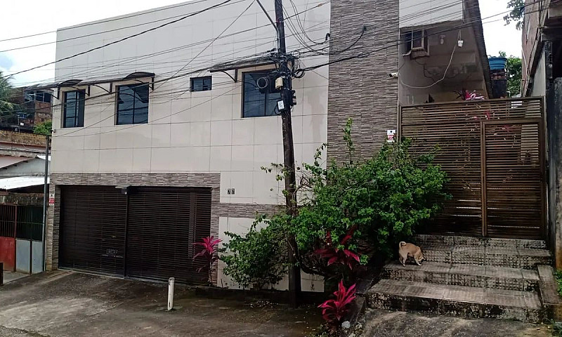 Casa Em Condomínio E...