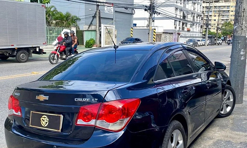 Vendo Cruze Lt 1.8, ...