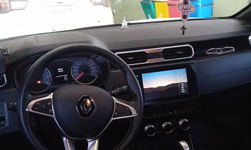 Renault Duster Iconi...