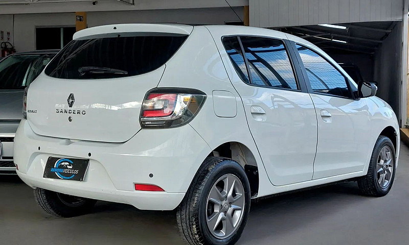 Renault Sandero Vibe...