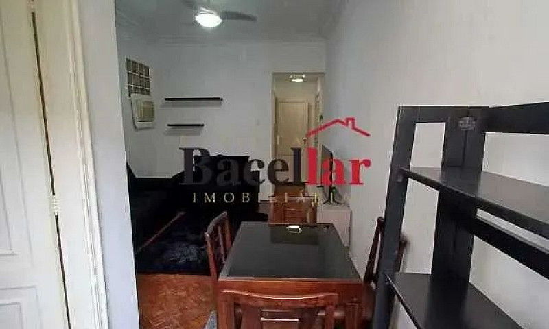 Apartamento : / Resi...