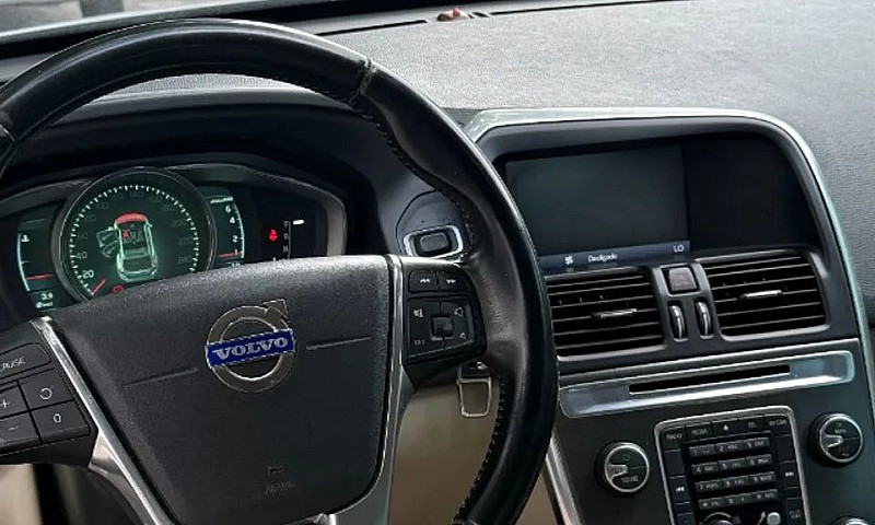 Volvo Xc 60 2.0 T5 5...