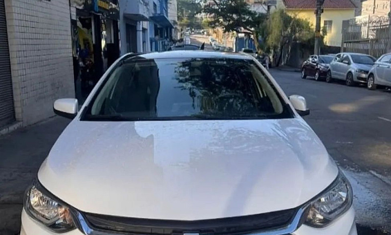 Chevrolet Onix Plus ...