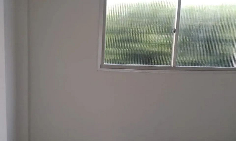 Aluga-Se Apartamento...