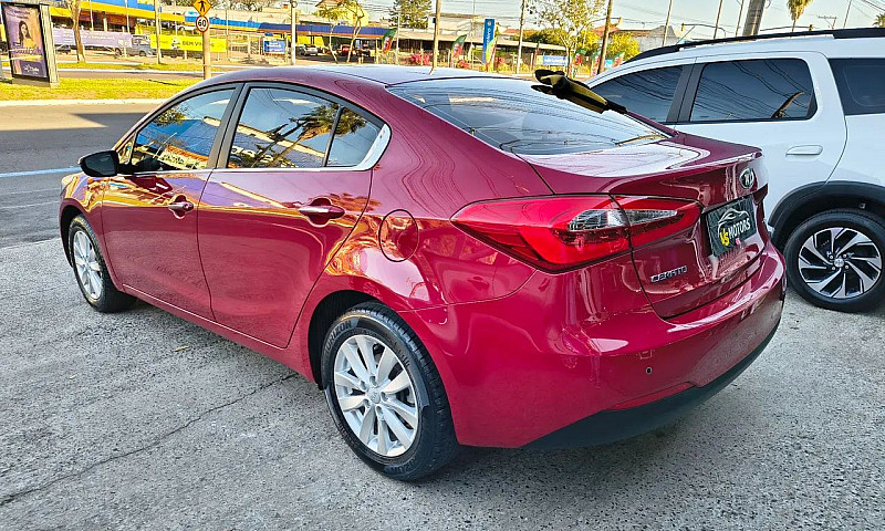 Kia Motors Cerato 1....