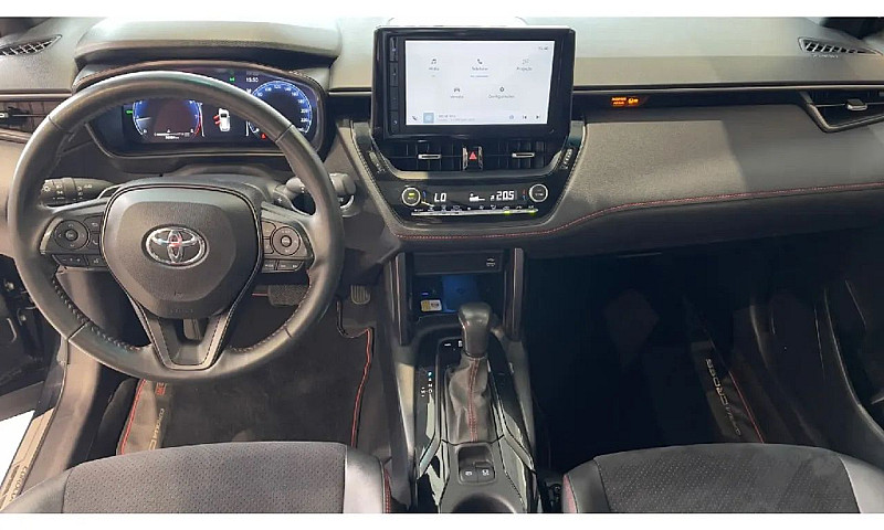Toyota Corolla Cross...
