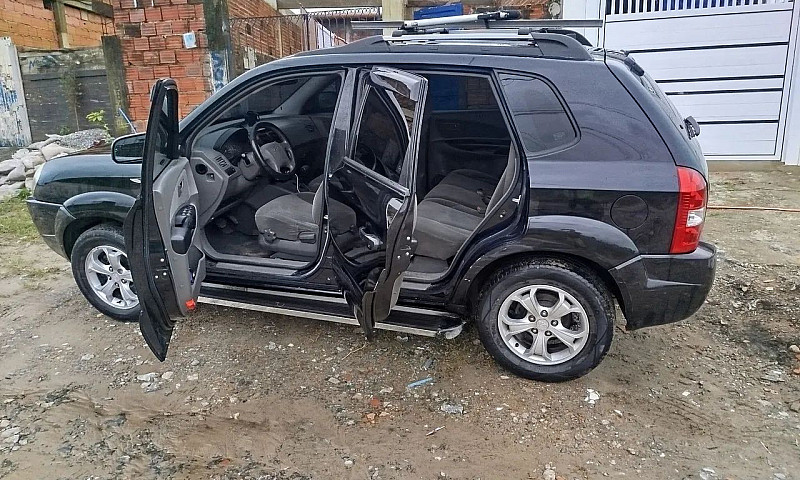 Hyundai Tucson 2.0 1...