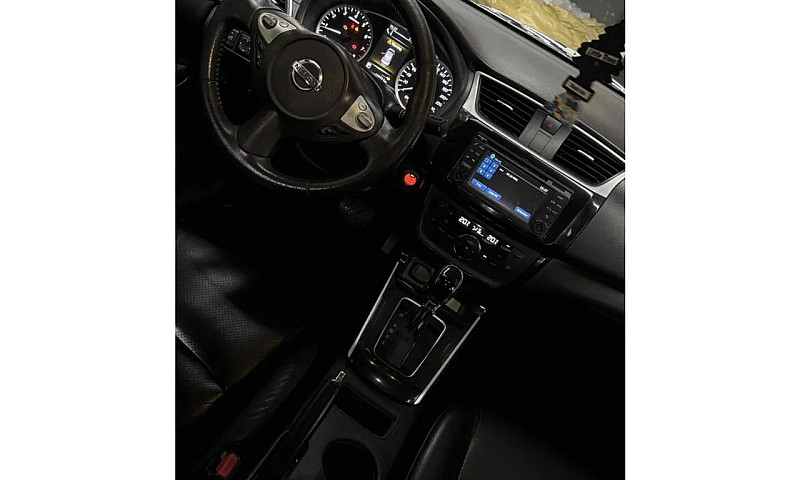 Nissan Sentra Sl 2.0...