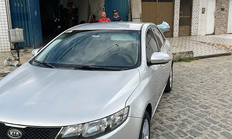 Kia Motors Cerato 1....