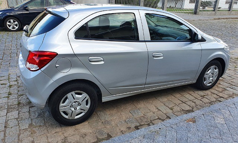 Chevrolet Onix Joy 1...