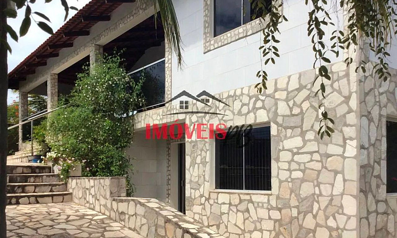 Casa Com 1,800M²A Ce...