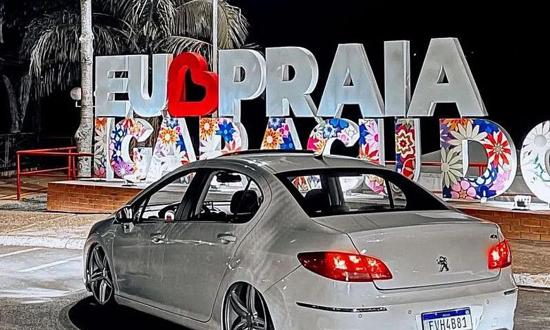 Peugeot 408 Sedan Gr...