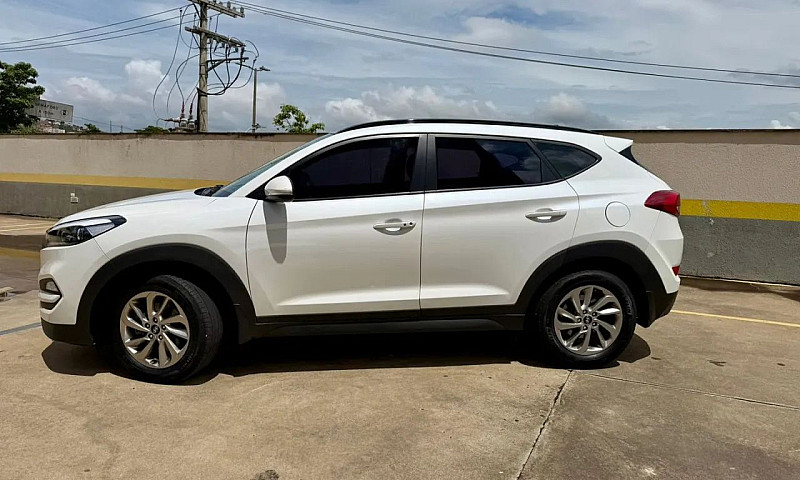 Hyundai Tucson Gls 1...