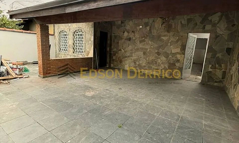 Casa Com 2 Quartos À...