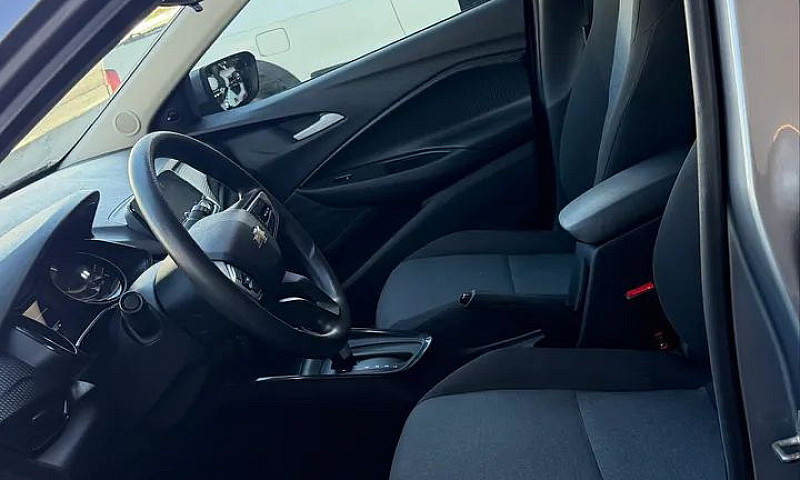 Chevrolet Onix Hatch...
