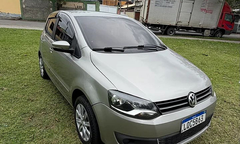 Volkswagen Fox 1.6 M...