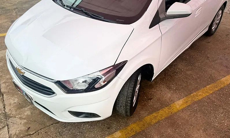 Chevrolet Onix Hatch...