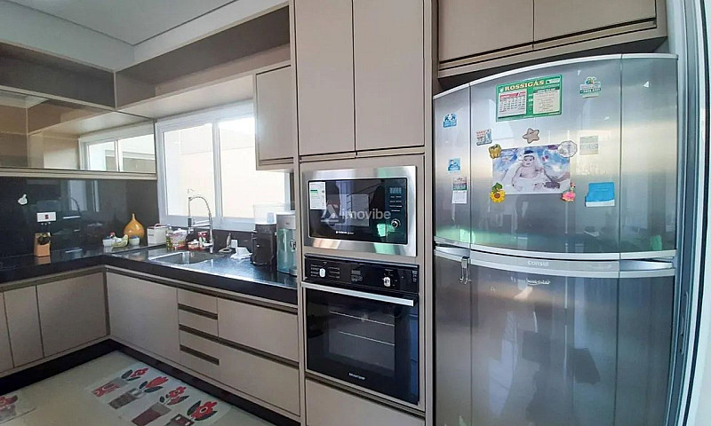 Casa Em Condomínio F...