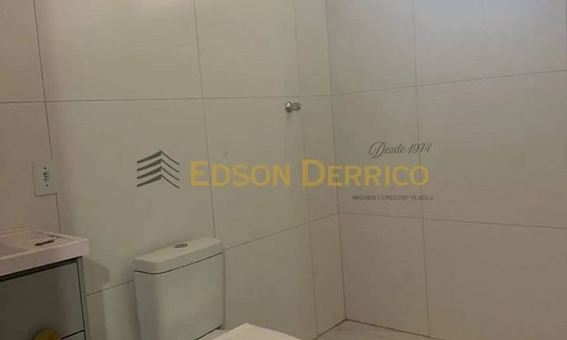 Casa Com 2 Quartos À...