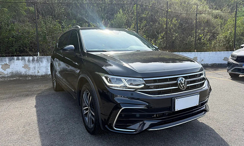 Volkswagen Tiguan Al...