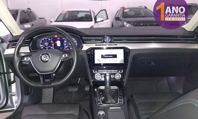Volkswagen Passat Hi...