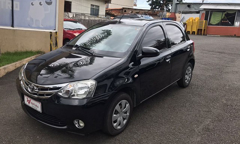 Etios Hatch X 1.3 Ún...