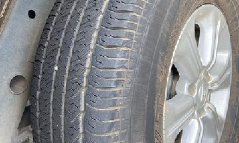 Nissan Frontier Se 2...