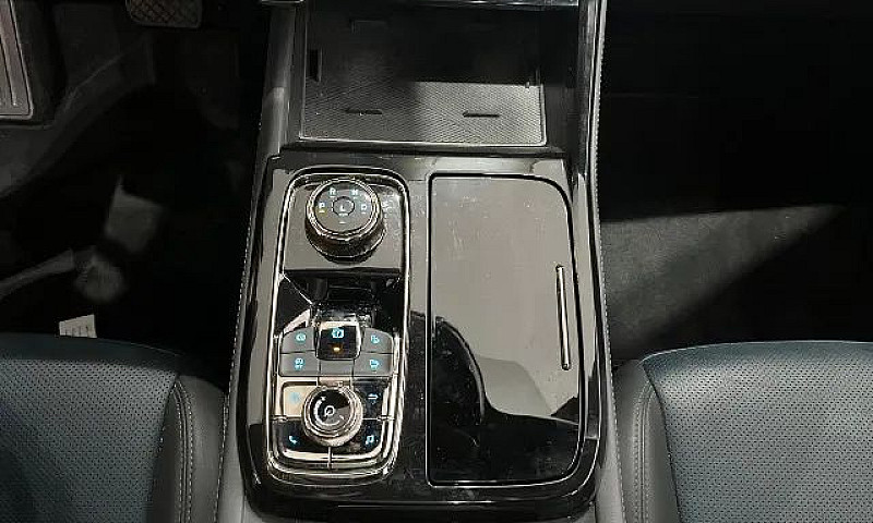 Ford Territory Titan...