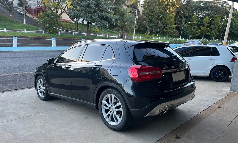 Mercedes Benz Gla 20...