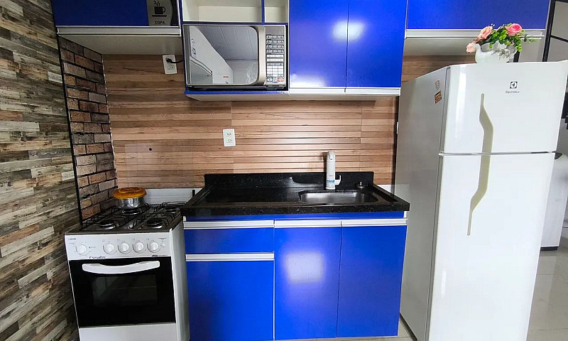 Aluga-Se Loft Mobili...