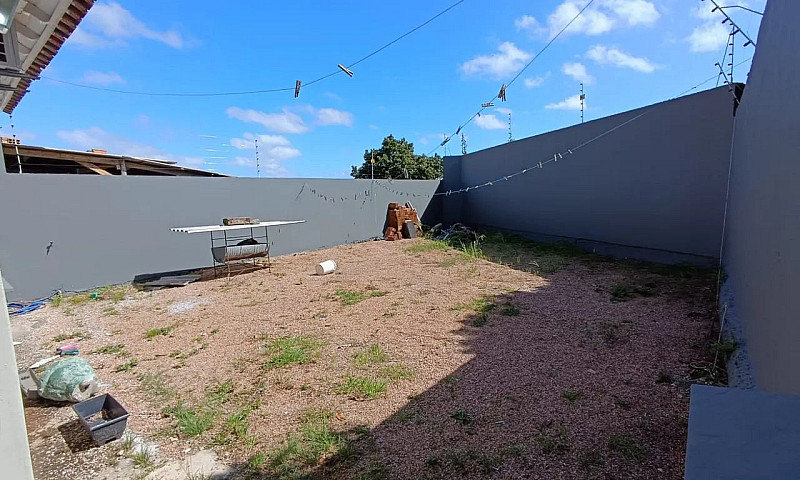 Casa 3 Dormitórios U...