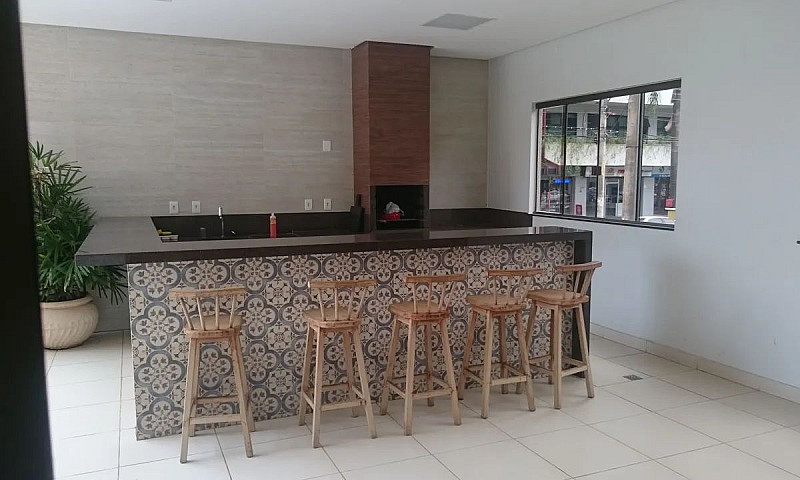  4Q, 180M²,  Confort...