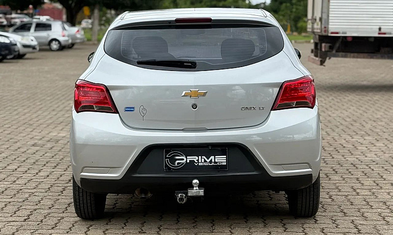 Chevrolet Onix Hatch...