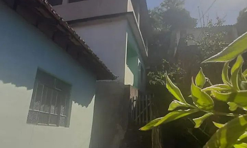 Venda De 4 Casas...