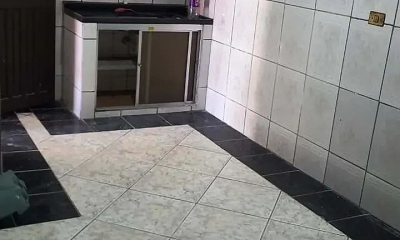Casa Com 1 Dormitóri...