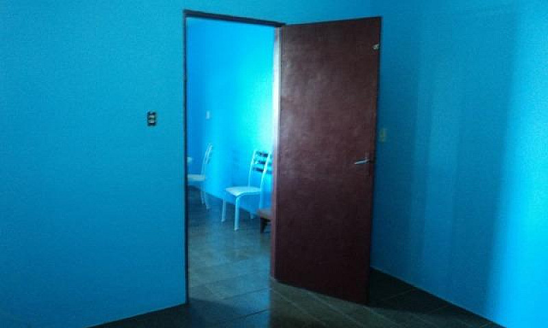Casa 2 Cômodos E Boa...