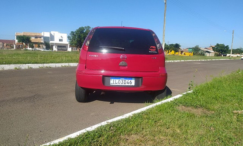 Corsa Hatch 2004...