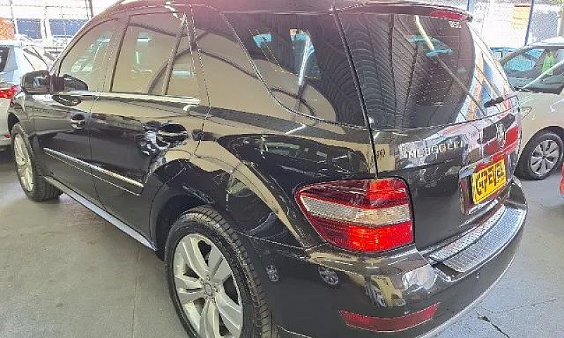 Mercedes-Benz Ml-350...