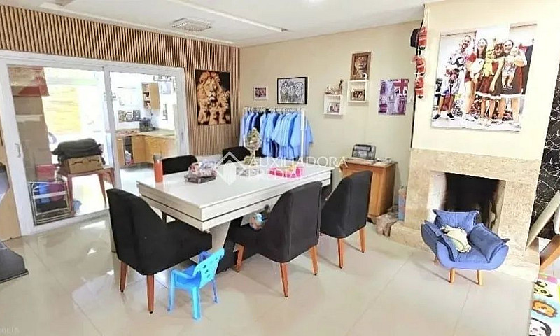 Casa Em Condomínio 3...