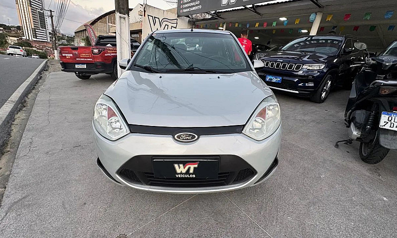 Vendo Fiesta Sedan 1...