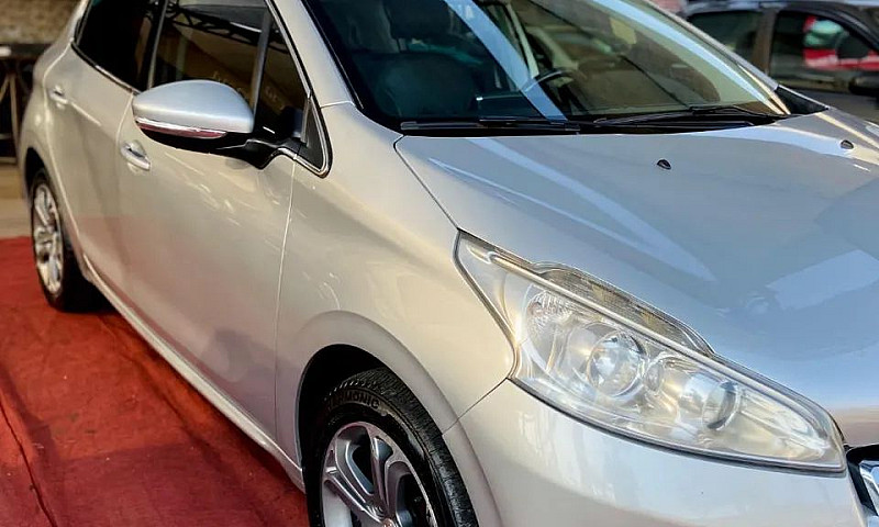 Peugeot 208 Griffe 1...