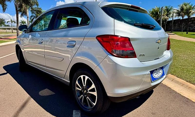 Chevrolet Onix Hatch...