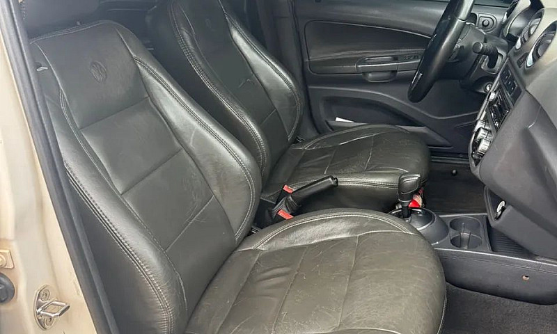 Volkswagen Voyage Co...