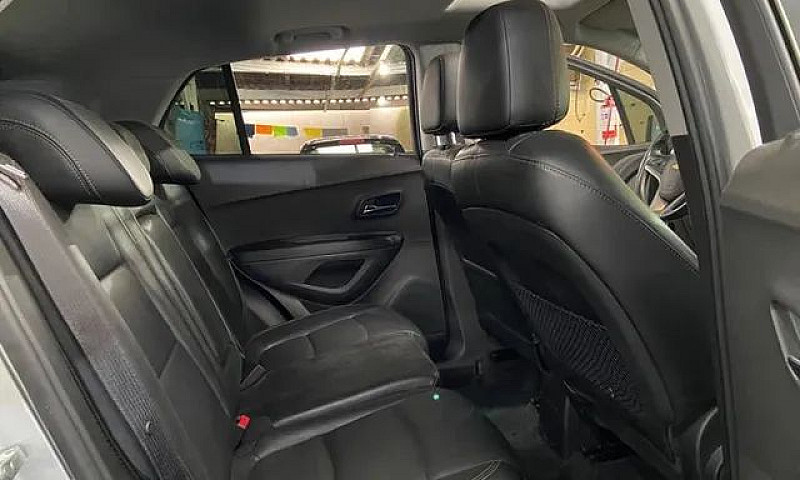 Chevrolet Tracker Pr...