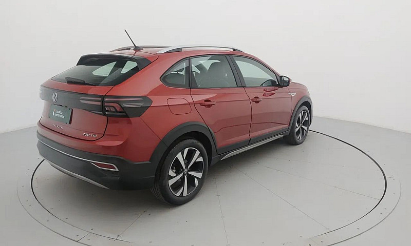 Volkswagen Nivus Hig...