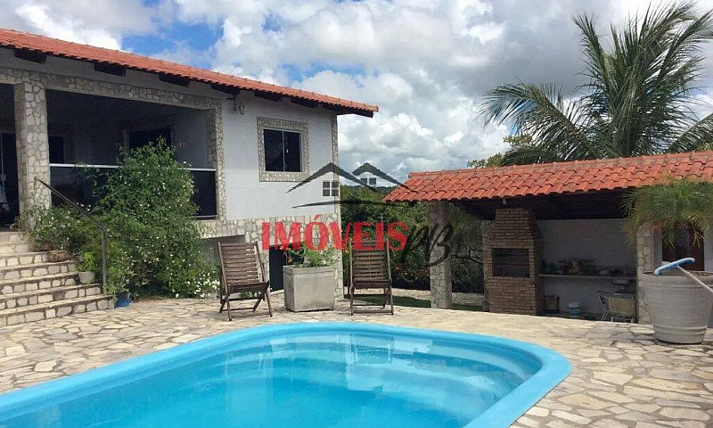 Casa Com 1,800M²A Ce...