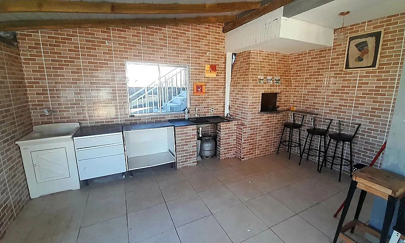Casa 3 Dormitórios A...
