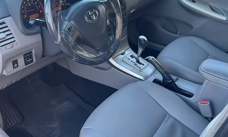 Toyota Corolla Xei 1...